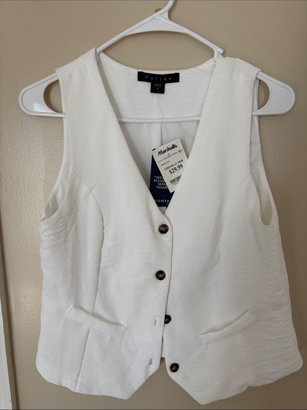 White Button-Front Vest with Pocket Detail